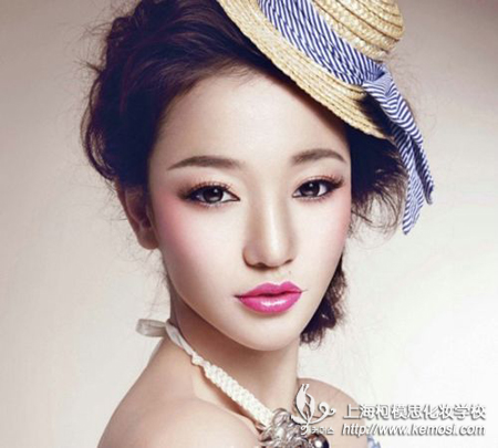 想學化妝之迷人妝容
