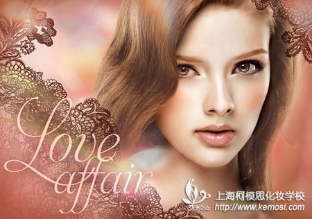 打造完美妝容，如何選擇腮紅的顏色？不同臉型該怎么打腮紅？之你的腮紅選擇對了嗎