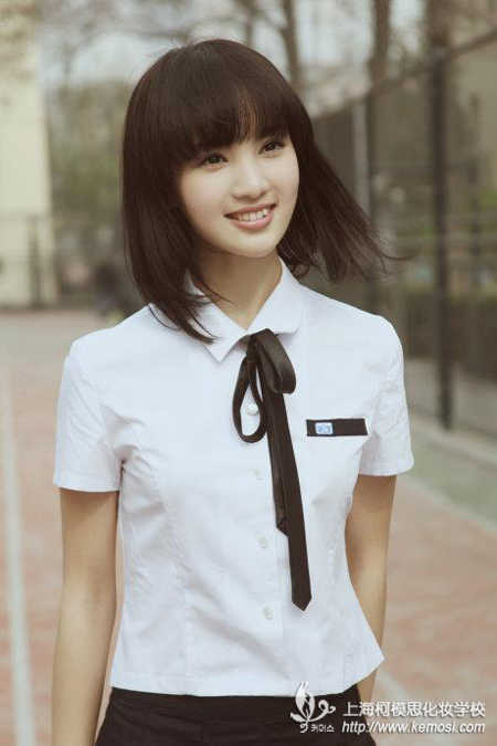 女生學(xué)什么技術(shù)好？學(xué)化妝有沒有前途？之女生學(xué)什么技能好，才可以在社會中立足，可以實現(xiàn)自身的價值