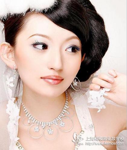 化妝師證書的威力