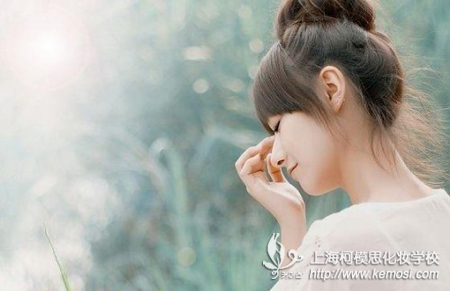 去影樓當化妝師學徒好嗎？能學會化妝嗎？之學化妝，去學校學才是最好的選擇
