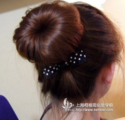 2013秋季流行什么發型_上海柯模思化妝學校