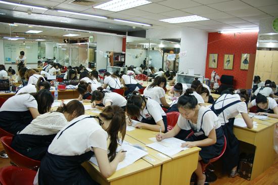 2010年8月韓國化妝專家協(xié)會化妝師等級證書考試