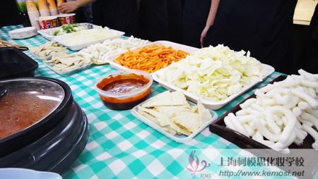 上?？履Ｋ蓟瘖y學校韓國飲食文化體驗活動