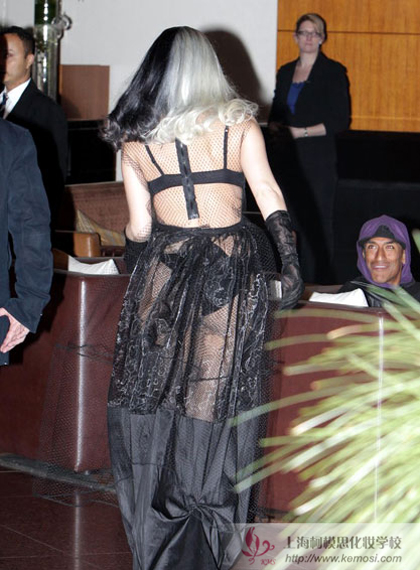 lady gaga透視裝
