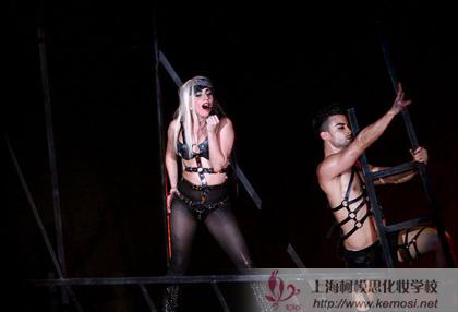 lady gaga臺中新歌發布會性感亮相