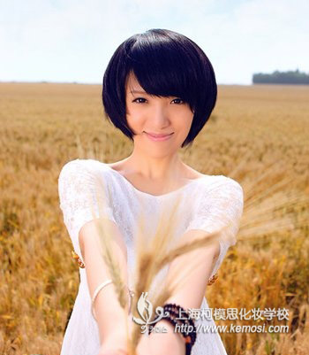 七夕約會，梳什么發(fā)型呢_上海柯模思化妝學校