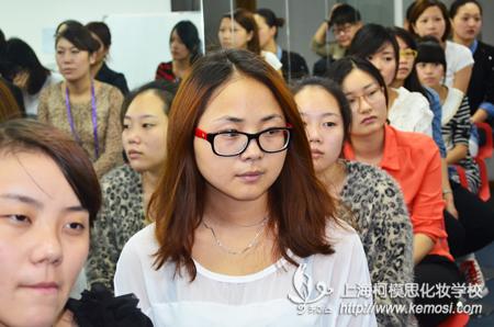 原來1塊錢可以這么花!柯模思化妝學校1元新娘造型體驗課,化妝課程無限暢聽