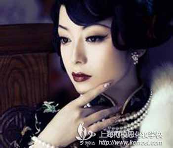 我想業(yè)余時(shí)間學(xué)習(xí)化妝，業(yè)余化妝培訓(xùn)班有哪些