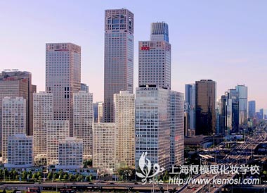 學(xué)化妝要多久？3個月能學(xué)會嗎？是不是一定要去北京嗎？