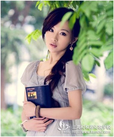 求職面試時該如何化妝？上海化妝培訓學校教你面試化妝技巧