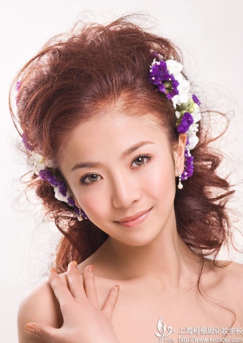 化妝師待遇新娘妝上海柯模思化妝學校