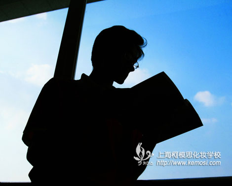 30幾歲的人學啥好_上海柯模思化妝學校