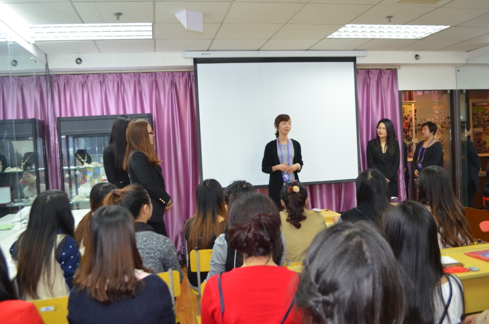 上海柯模思化妝學校美容班開班典禮