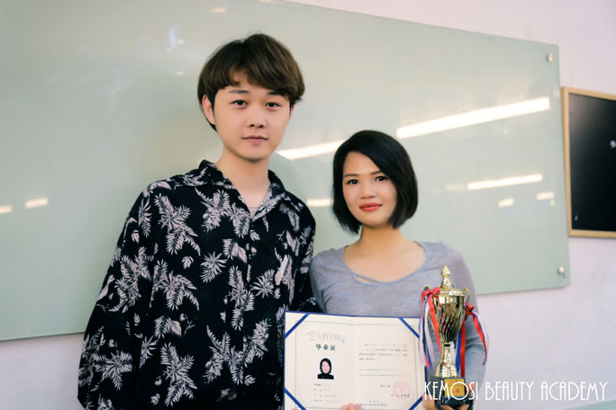化妝班學員畢業