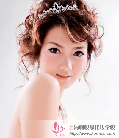 男生當化妝學徒要學多？
