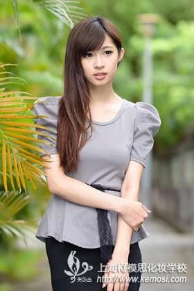 2013年元旦約會如何化妝  